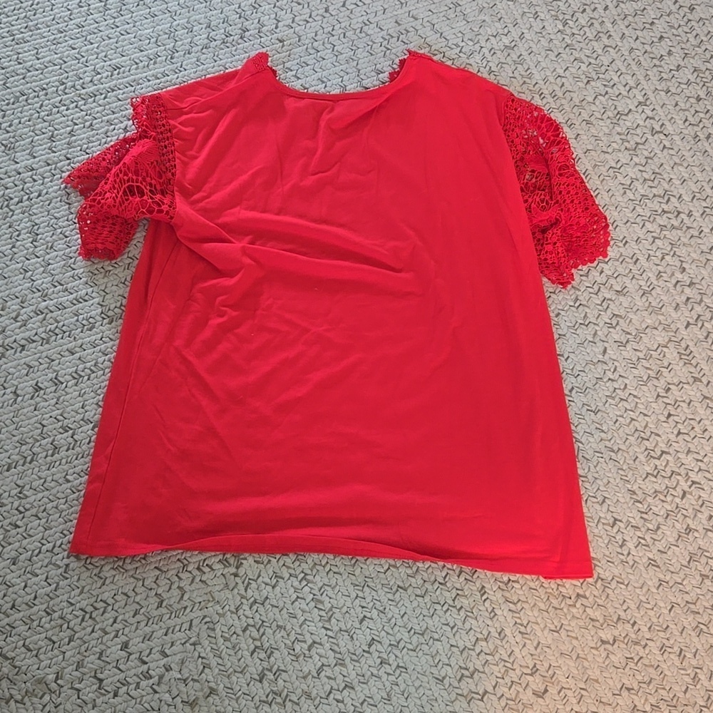 NWT Red Lace Sleeve Women's Top - Picture 2 of 4